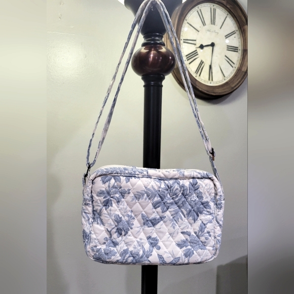 Vera Bradley shoulder bag - Picture 2 of 6